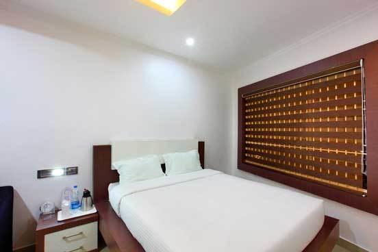 Holiday Hill Hotel & Suites Sultan Bathery Eksteriør billede