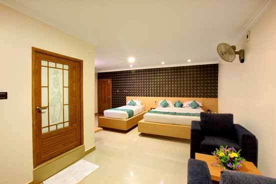 Holiday Hill Hotel & Suites Sultan Bathery Eksteriør billede